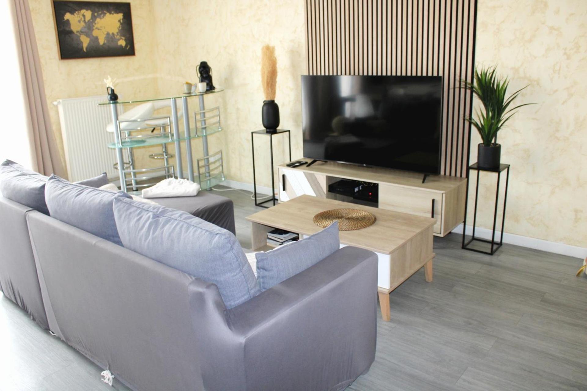 Cosy Appart - Balcon, Parking, Spacieux T2 - Proche Eurexpo Stade Saint-Priest  Zewnętrze zdjęcie